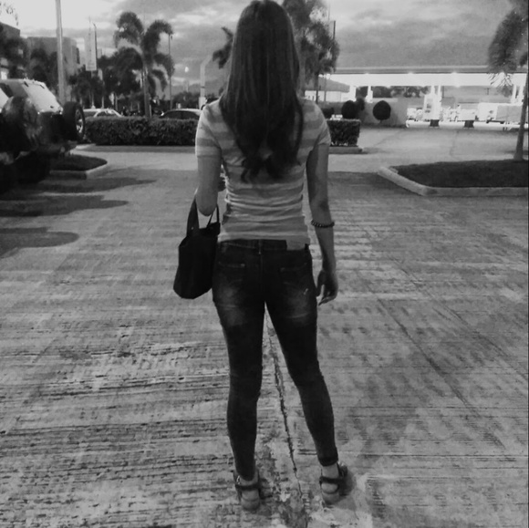 Meet your Posher, Jane - Picture 2 of 3